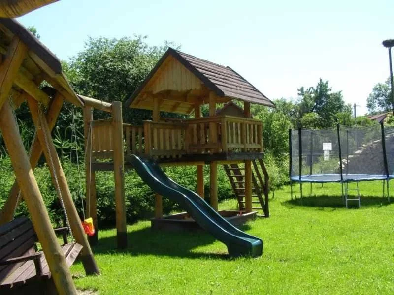 Bieszczady -Domki Nad Rozlewiskiem kominek + grzejniki BALIGRÓD – zdjęcie 9