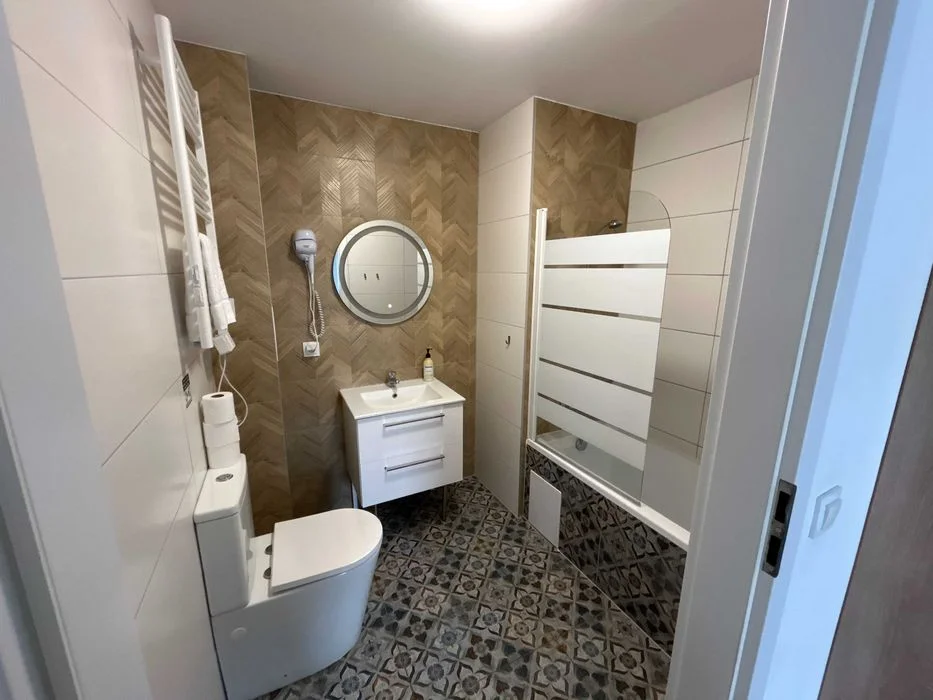 3 Budget Stay - Noclegi pracownicze, Kwatery, Noclegi dla firm, Noclegi dla pracownikow, Od 69zl, prywatna lazienka, aneks kuchenny, Parking, internet – zdjęcie 4
