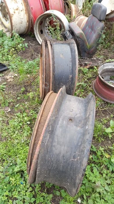 Felgi ładowarka przyczepa rozrzutnik r24 felga pełna 10 szpilek mocna – zdjęcie 2