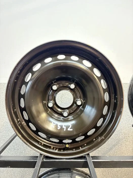 4 Felgi Stal. Renault Zoe 2019r 15", +TPMS, ET 40 – zdjęcie 2
