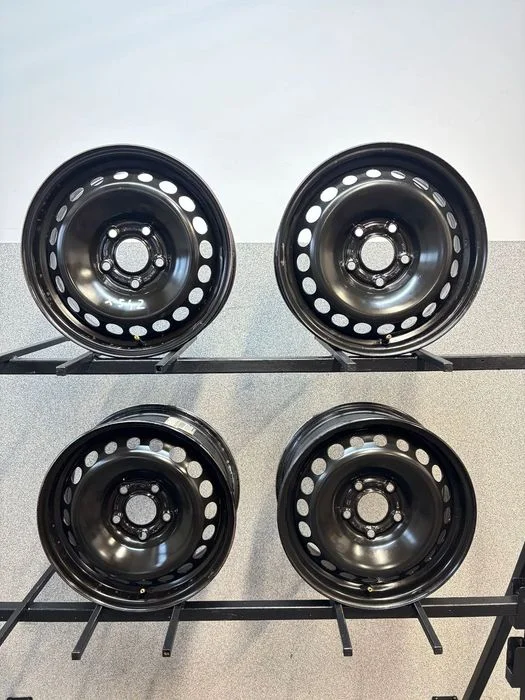 4 Felgi Stal. Renault Zoe 2019r 15", +TPMS, ET 40