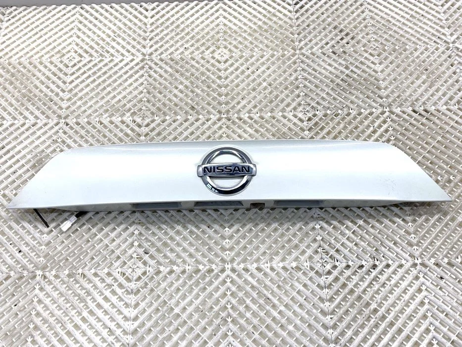 LISTWA KLAPY TYŁ NISSAN QASHQAI J11 Crossover 240844EA0A