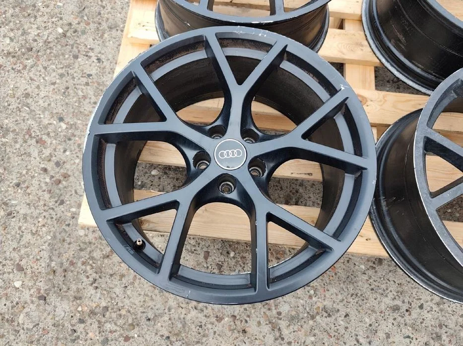Audi Rs3 8Y Felgi Alu 8Jx19 Et46 9Jx19 Et25 Komplet – zdjęcie 6