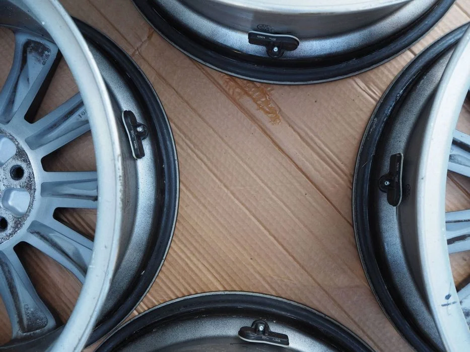 felgi subaru komplet czujnik 18x7j 5x114,3 et55 2017r – zdjęcie 8
