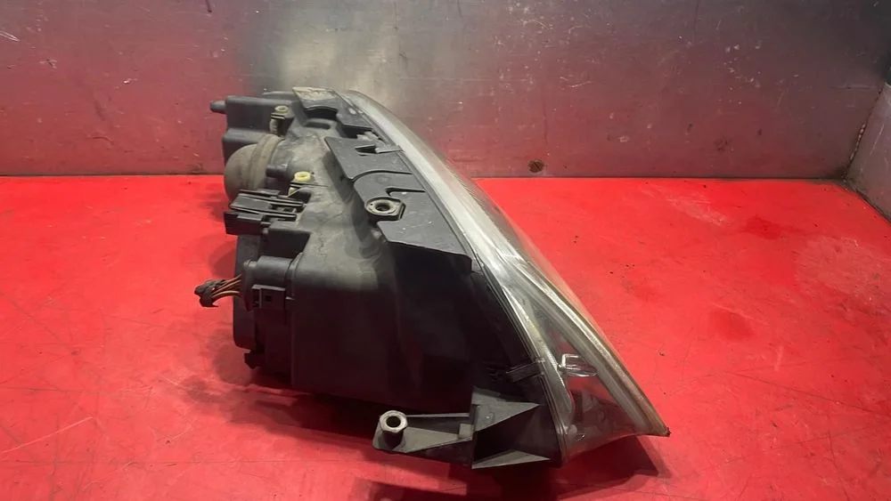 Lampa Lewy Przód Vw Passat B5 – zdjęcie 3