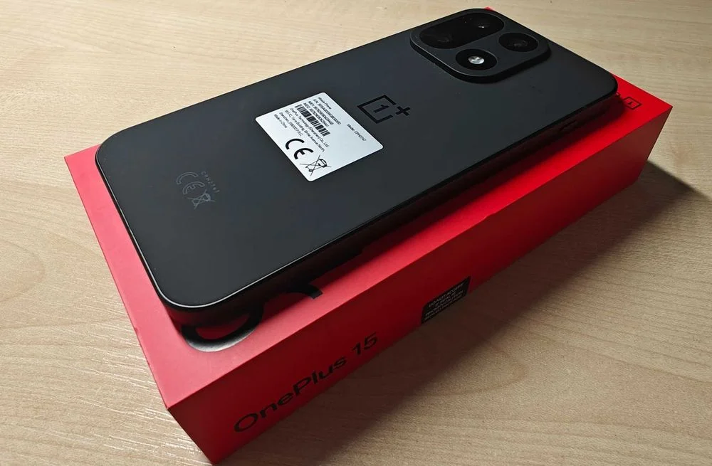 OnePlus 15 12/256GB (CPH2747) Stan Bdb Ekran OLED LTPO eSIM Ładowarka 120W Futerał PL – zdjęcie 4