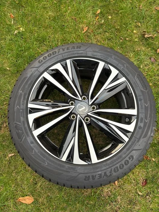 Zimowe koła lexus LBX 225/55/18 good year – zdjęcie 4