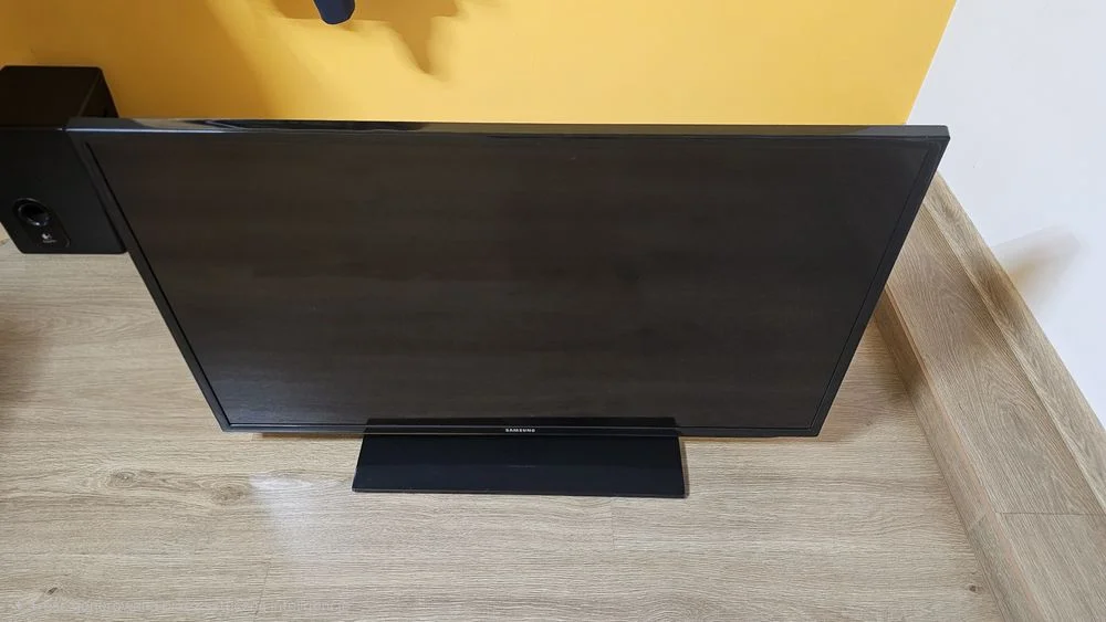 Telewizor samsung ue40eh5300w plus adapter wifi
