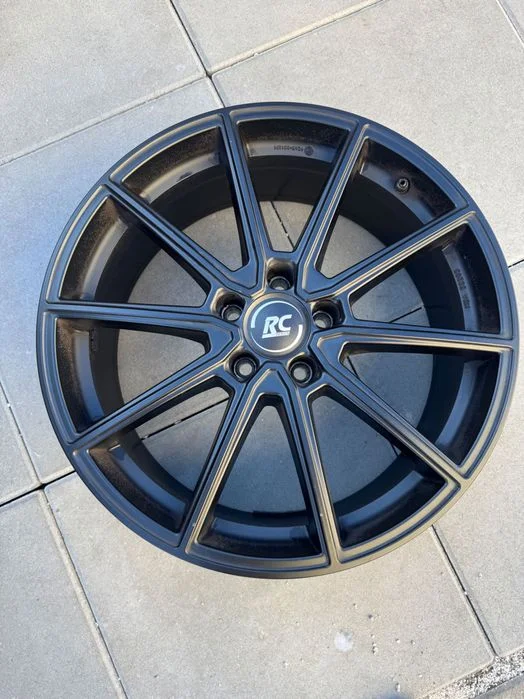 Felgi RC-Design RC32 19'' 5/112 ET38 dobry stan 4 szt Volkswagen, Audi, Skoda, Seat, Mercedes