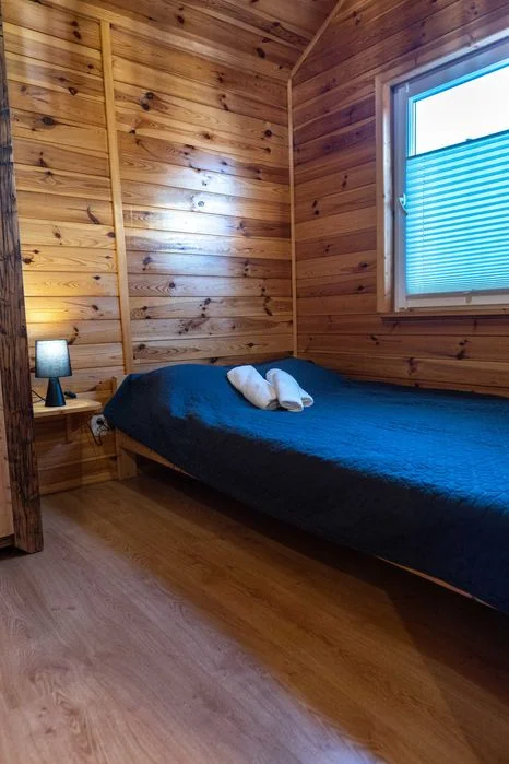 Zadaszona balia opalana drewnem W CENIE domku – Twoje prywatne SPA pod gwiazdami. domek z balią na wyłączność, zanim ktoś Cię ubiegnie! – zdjęcie 8