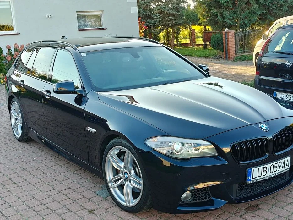 BMW Seria 5 BMW 525d xdrive 218km – Pełny M Pakiet – Carplay Android auto – Autom – zdjęcie 4