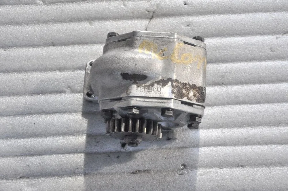 Pompa Olejowa Hydrauliczna Mc Cormick 02E12