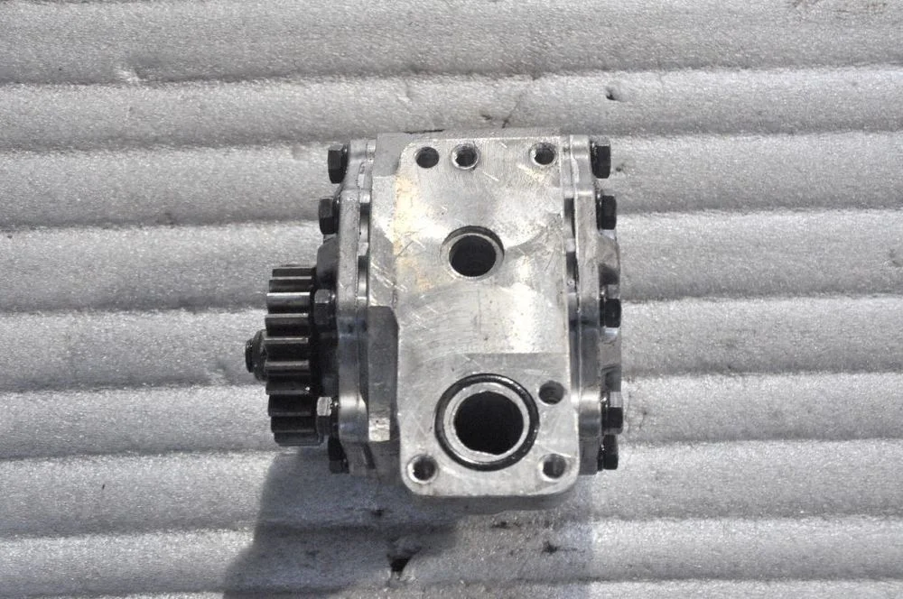 Pompa Olejowa Hydrauliczna Mc Cormick 02E12 – zdjęcie 2
