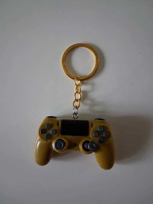 Breloczek - gamepad od Playstation 4