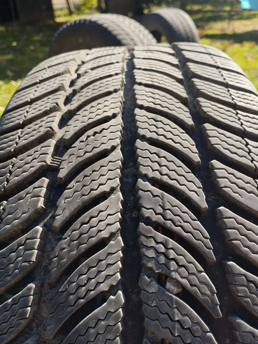 4x Opony zimowe Dębica Frigo 205/55 R16 91T – 2024