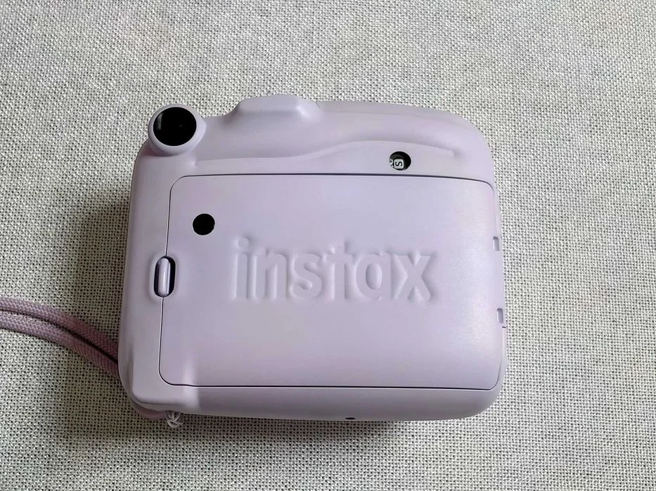 Aparat natychmiastowy Fujifilm Instax mini 11 fioletowy + etui – zdjęcie 4