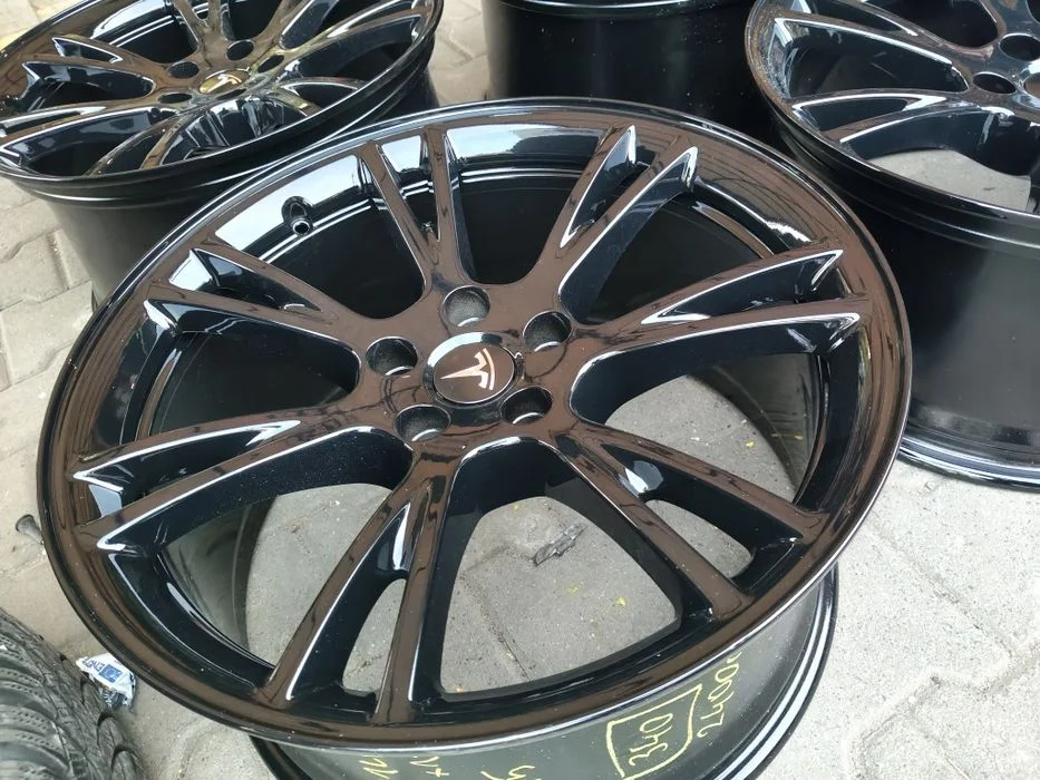 Felgi aluminiowe Tesla 9,5jx19 et45 5x114,3 – zdjęcie 4