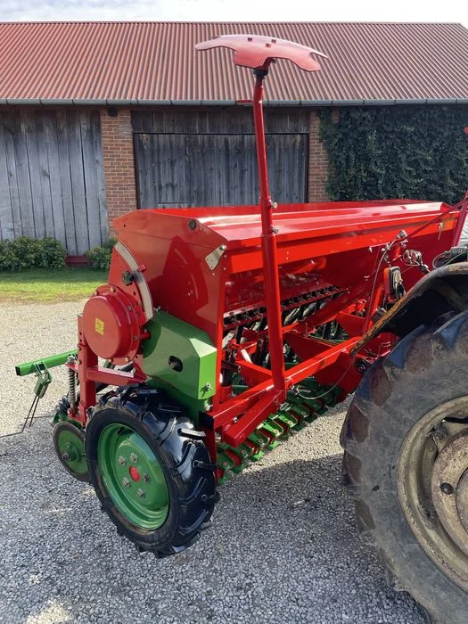 Siewnik zbożowy Unia Poznaniak 370/2,7L – zdjęcie 3