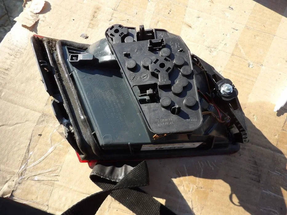 Bmw - F10 - Lift - Prawa Lampa Tylna - Europa - 7306164 – zdjęcie 2