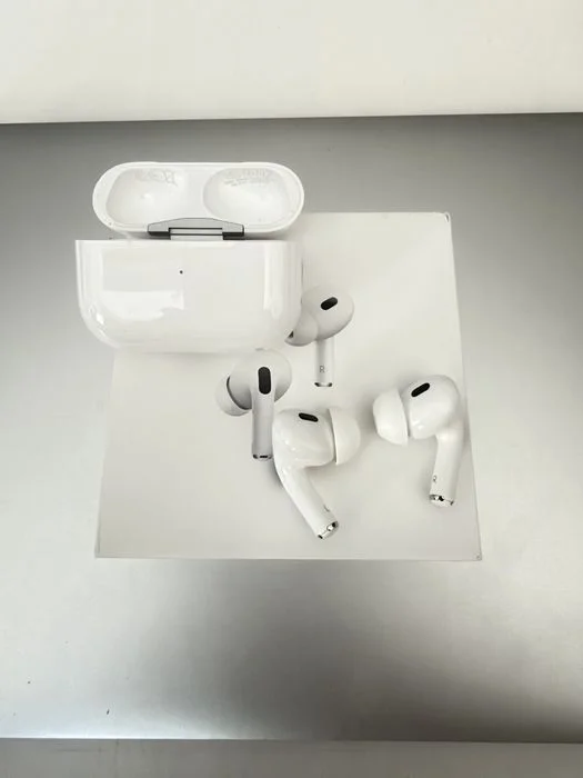 Apple AirPods Pro 2. generacji USB-C – oryginalne – zdjęcie 2