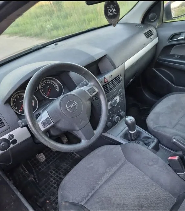 Opel Astra 1.6 16V 2005 Twinport – zdjęcie 4