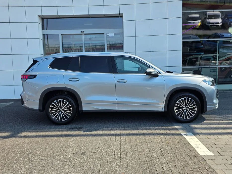 Volkswagen Tayron 7 osobowy, Hak holowniczy, Podgrzewana kierownica i fotele – zdjęcie 8