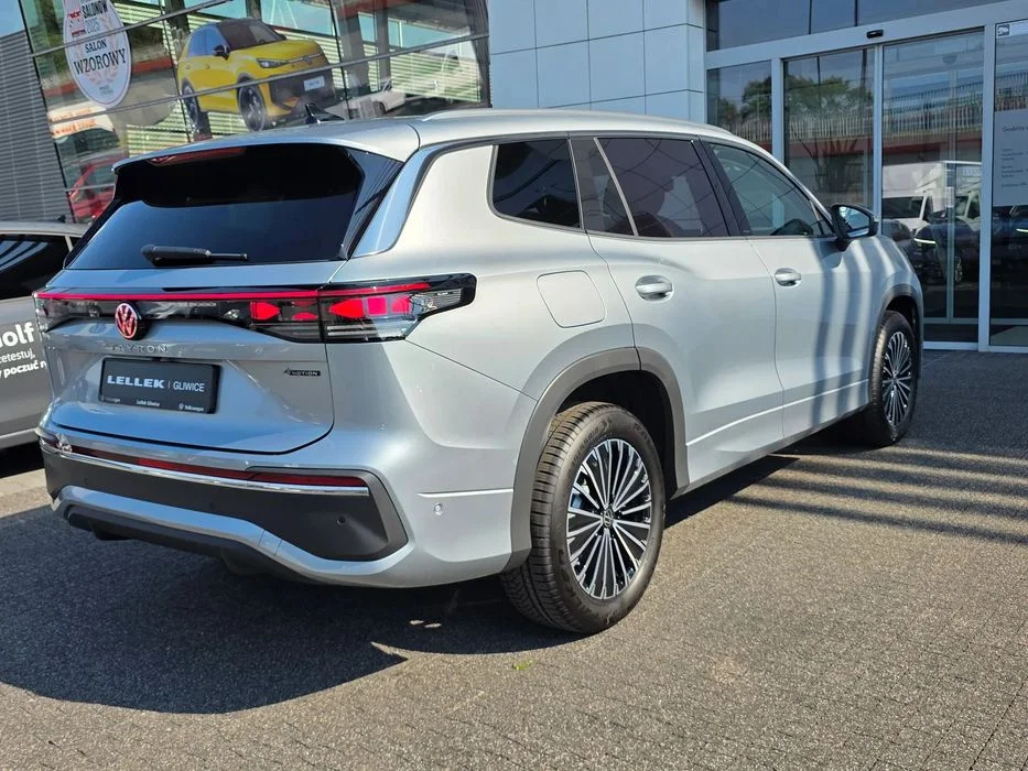Volkswagen Tayron 7 osobowy, Hak holowniczy, Podgrzewana kierownica i fotele – zdjęcie 7