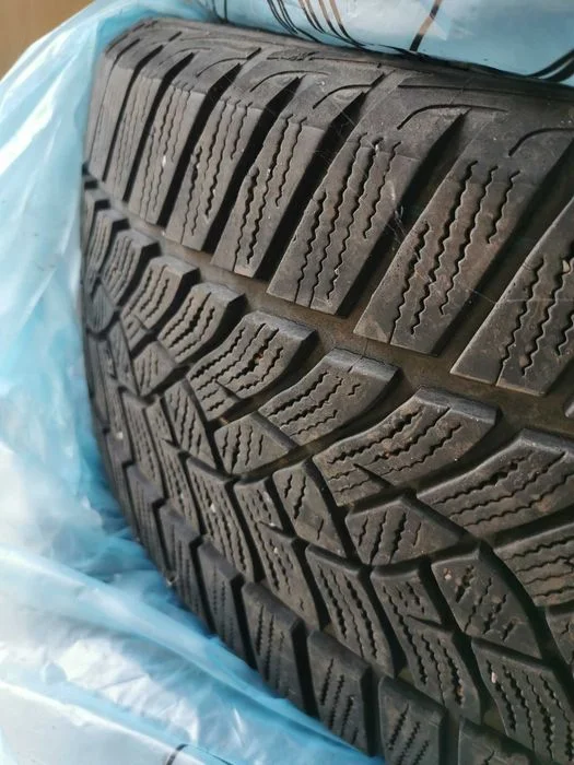 opony zimowe 225/45 R17 M+S GOODYEAR ULTRA GRIP