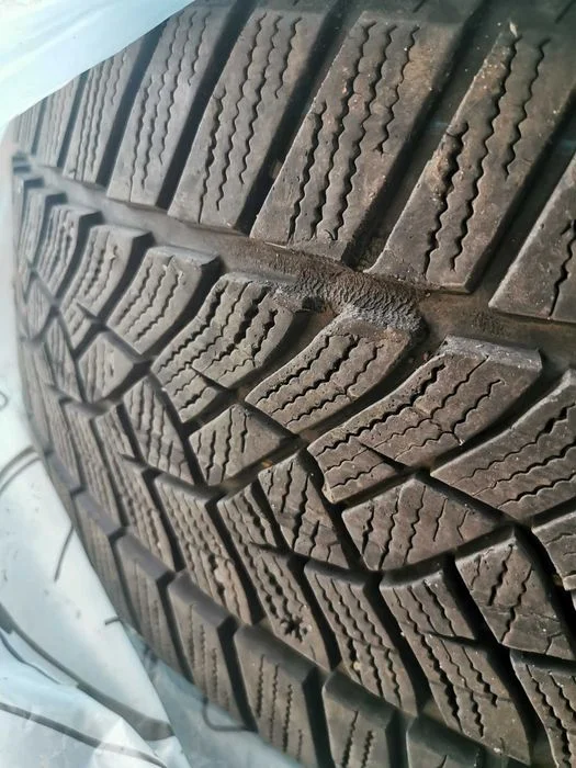 opony zimowe 225/45 R17 M+S GOODYEAR ULTRA GRIP – zdjęcie 8