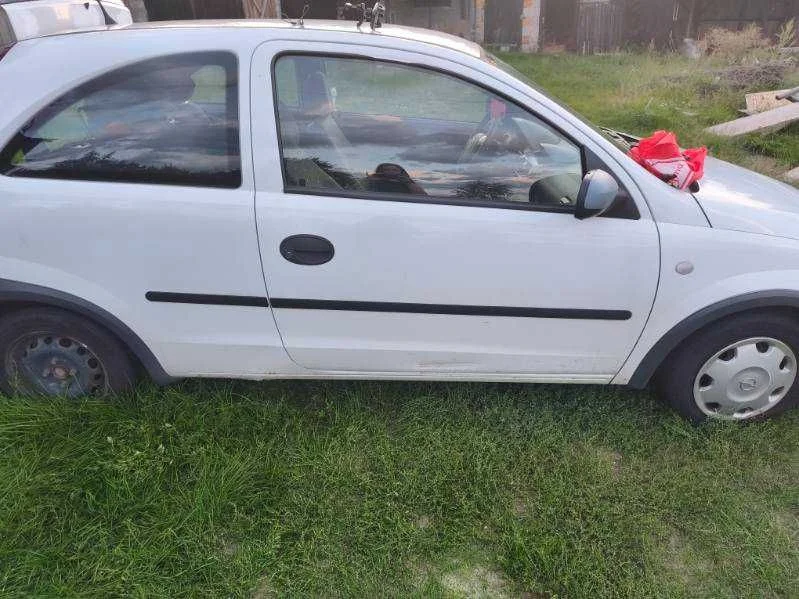 Sprzedam Opel corsa 1.0 C, uszkodzony silnik REZERWACJA – zdjęcie 2