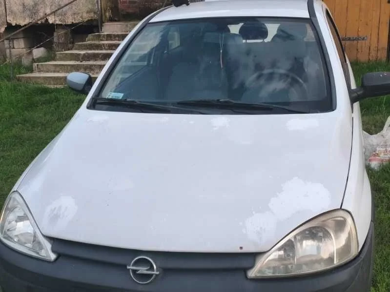 Sprzedam Opel corsa 1.0 C, uszkodzony silnik REZERWACJA