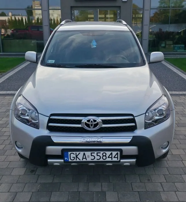Toyota RAV4 Toyota RAV4 2.2 D-CAT 4x4 Skóry/Zero Rdzy/Serwisowany/Bez Wkładu! – zdjęcie 4