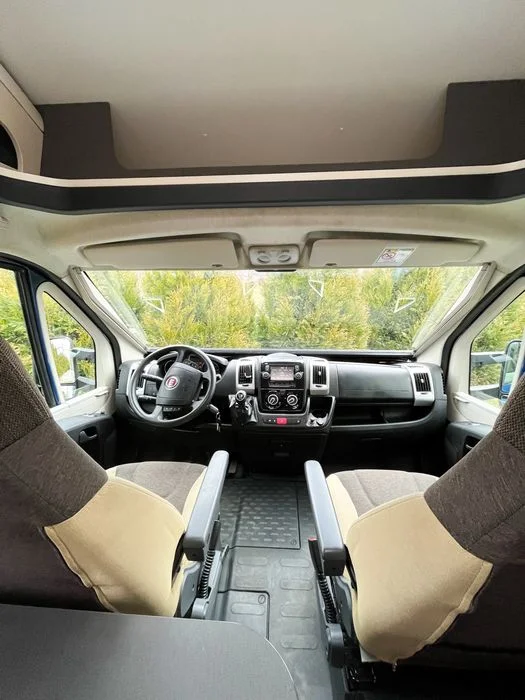 Sprzedam Kamper ADRIA SUNLIVING S65SL 2018 4 osoby – zdjęcie 4