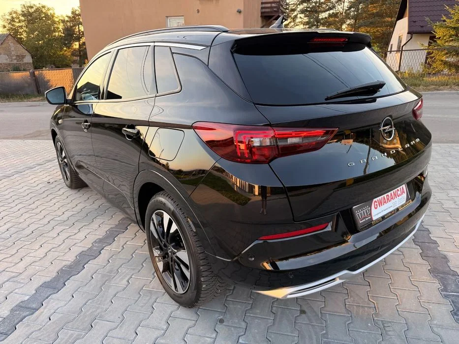 Opel Grandland GSLine~1.6Hybrid_225Ps_Tylko70TysPrzebiegu~Kamera360~SerwisASO~UNIKAT! – zdjęcie 6