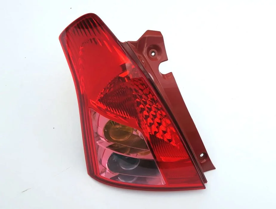 SUZUKI SWIFT 3 III Lift 2008 - 2010 Lampa tył lewa L ORYGINAŁ OE – zdjęcie 4