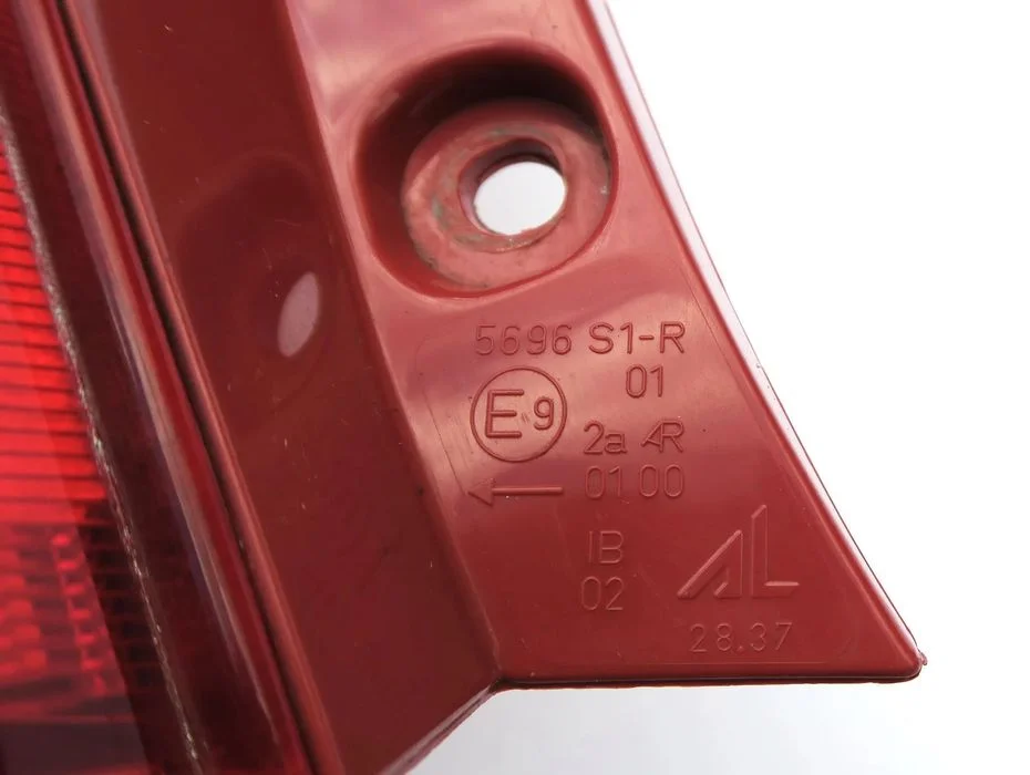 SUZUKI SWIFT 3 III Lift 2008 - 2010 Lampa tył lewa L ORYGINAŁ OE – zdjęcie 3