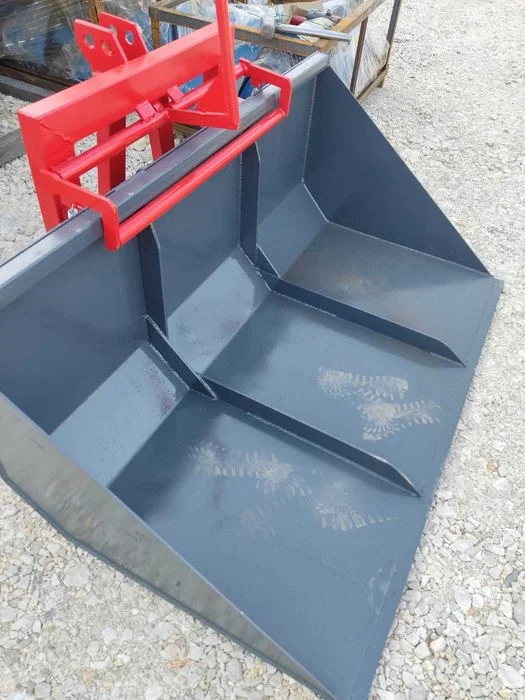 Łyżka łycha szufla szypa na tył ciągnika na tuz traktor kiper