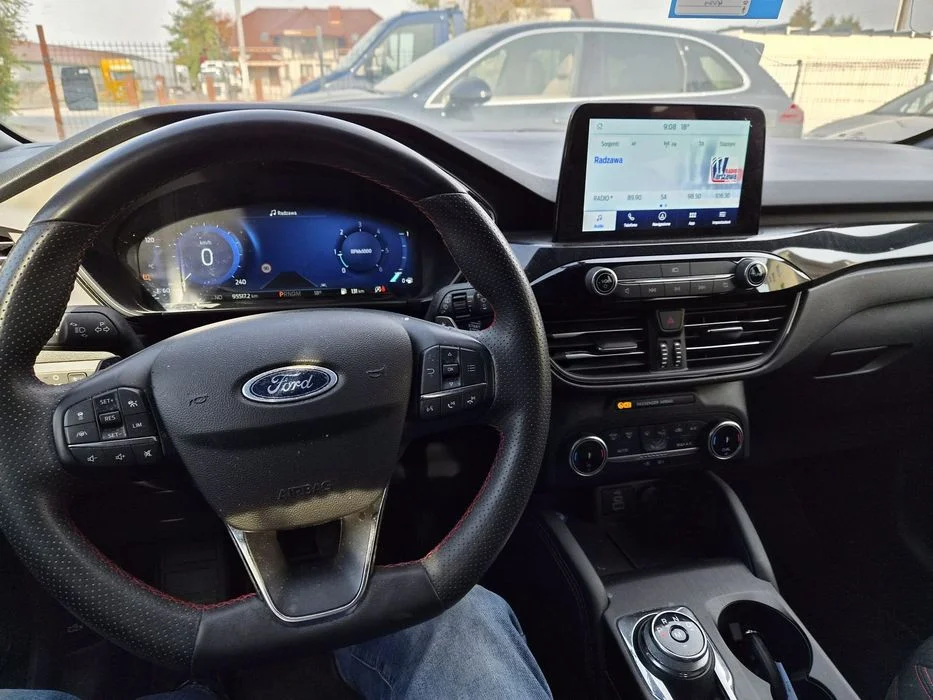 Ford Kuga – zdjęcie 2