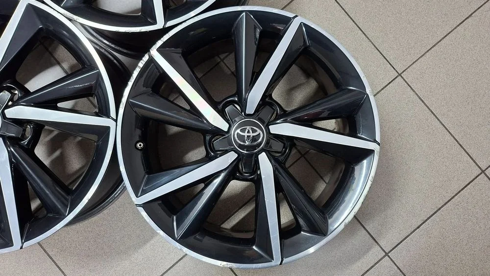 Felgi Aluminiowe 17 Toyota Auris II 5x114.3 ET 50 – zdjęcie 5