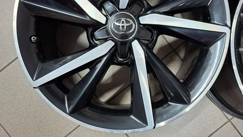 Felgi Aluminiowe 17 Toyota Auris II 5x114.3 ET 50 – zdjęcie 3