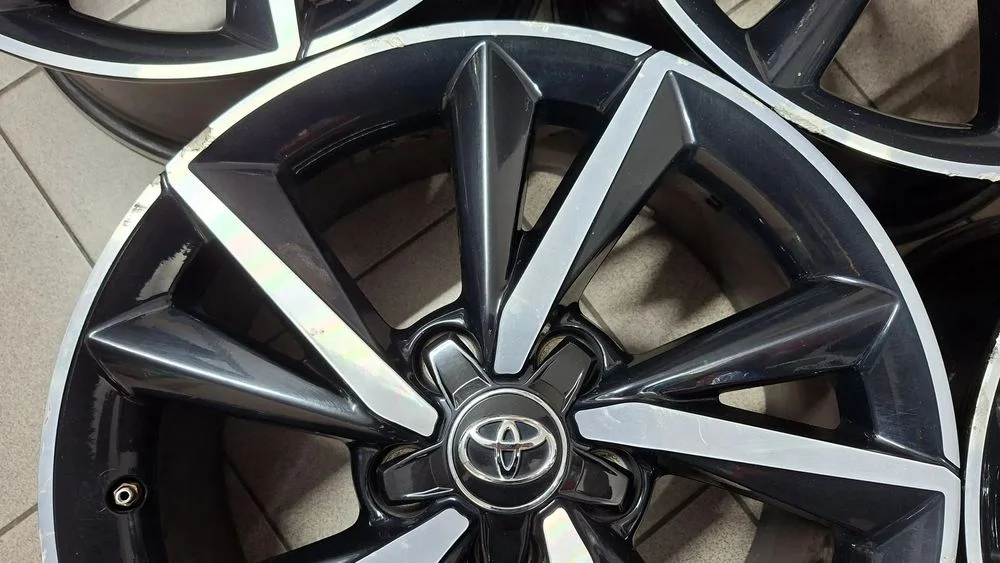 Felgi Aluminiowe 17 Toyota Auris II 5x114.3 ET 50 – zdjęcie 4