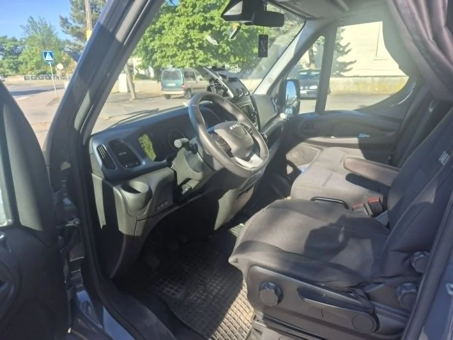 Iveco Daily Iveco daily 3.0 180KM Pierwszy właściciel w Polsce – zdjęcie 2