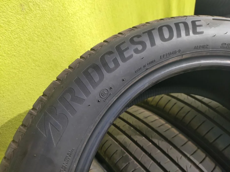 Opony 225/55R19 Bridgestone Alenza (produkcji 2026) – zdjęcie 8