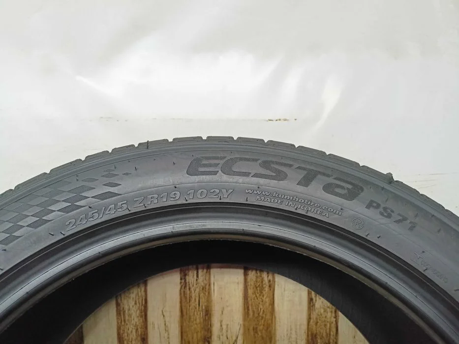 Kumho Ecsta 245/45/19 22r. 102Y Nowe (3385) – zdjęcie 3