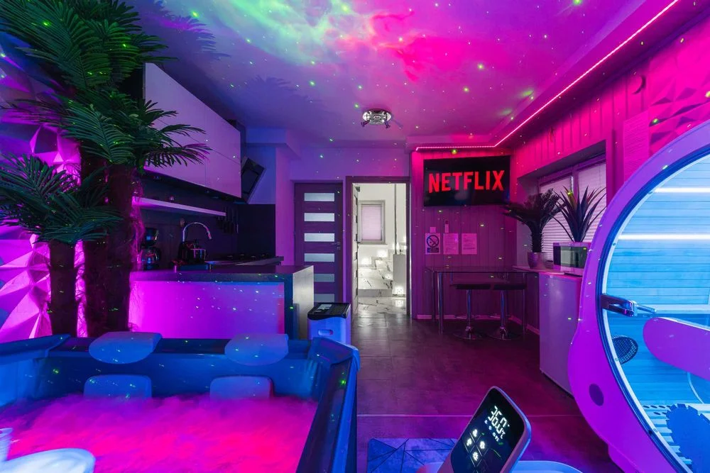 Domek Apartament Dwupoziomowy Love SPA Jacuzzi w pokoju kapsuła relaksacyjna możliwe śniadanie do pokoju strefa jacuzzi zewnętrzne grill rowery e-bike