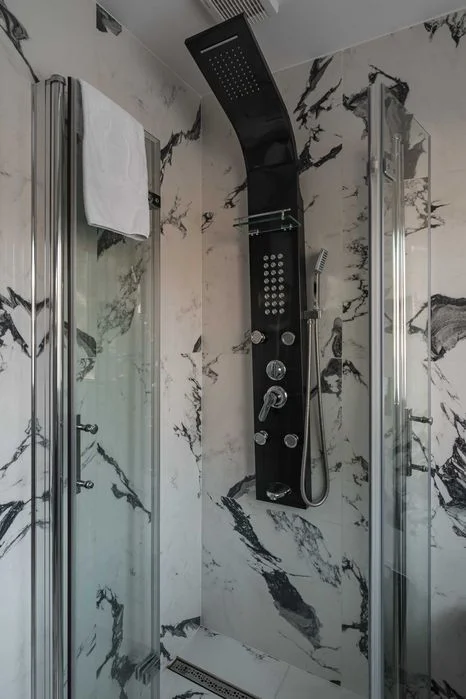 Domek Apartament Dwupoziomowy Love SPA Jacuzzi w pokoju kapsuła relaksacyjna możliwe śniadanie do pokoju strefa jacuzzi zewnętrzne grill rowery e-bike – zdjęcie 9