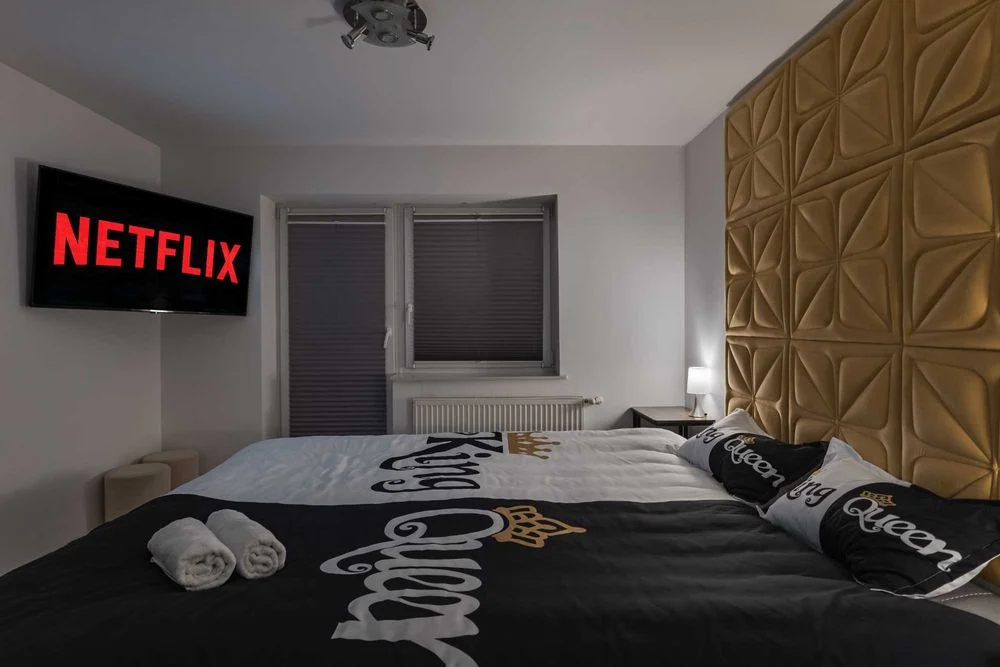 Domek Apartament Dwupoziomowy Love SPA Jacuzzi w pokoju kapsuła relaksacyjna możliwe śniadanie do pokoju strefa jacuzzi zewnętrzne grill rowery e-bike – zdjęcie 4