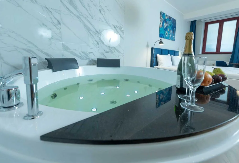 apartament z prywatnym jakuzzi Poznań – zdjęcie 7
