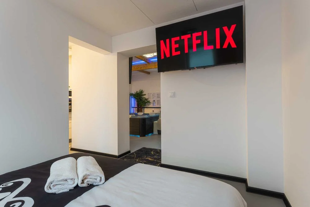 Domek apartament Love SPA JAUCUZZI w pokoju na wyłączność bez limitów balkon na życzenie śniadanie do pokoju jacuzzi zewnętrzne grill rowery e-bike – zdjęcie 8
