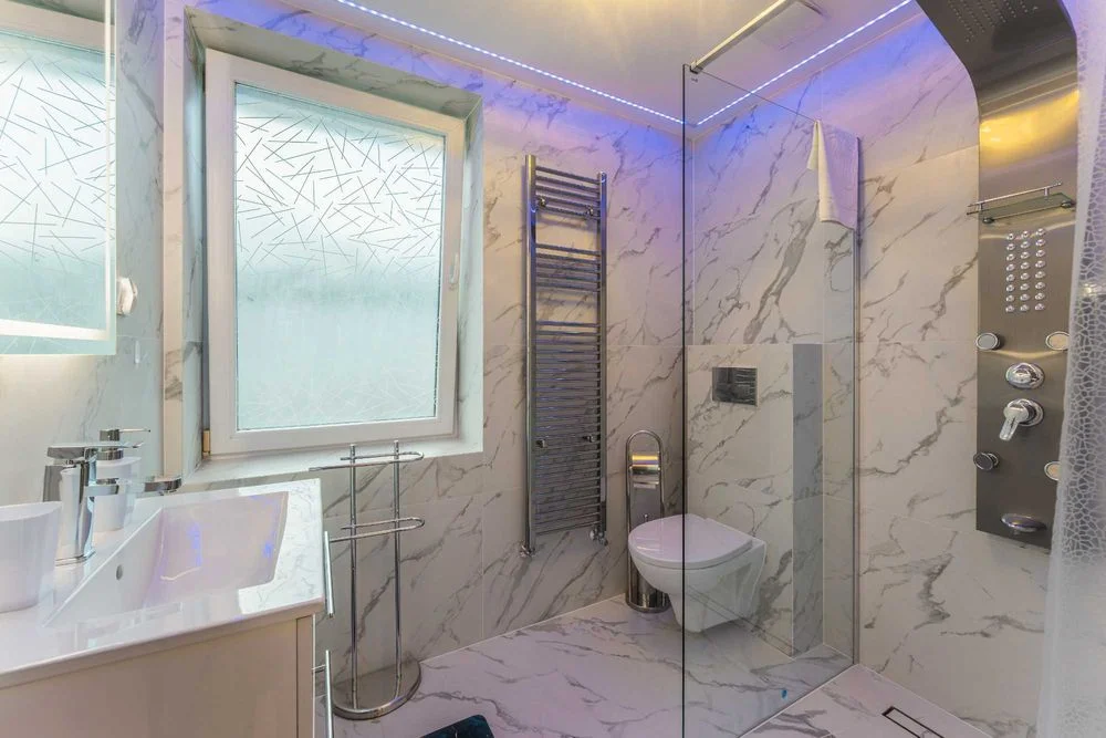 Domek apartament Love SPA JAUCUZZI w pokoju na wyłączność bez limitów balkon na życzenie śniadanie do pokoju jacuzzi zewnętrzne grill rowery e-bike – zdjęcie 9